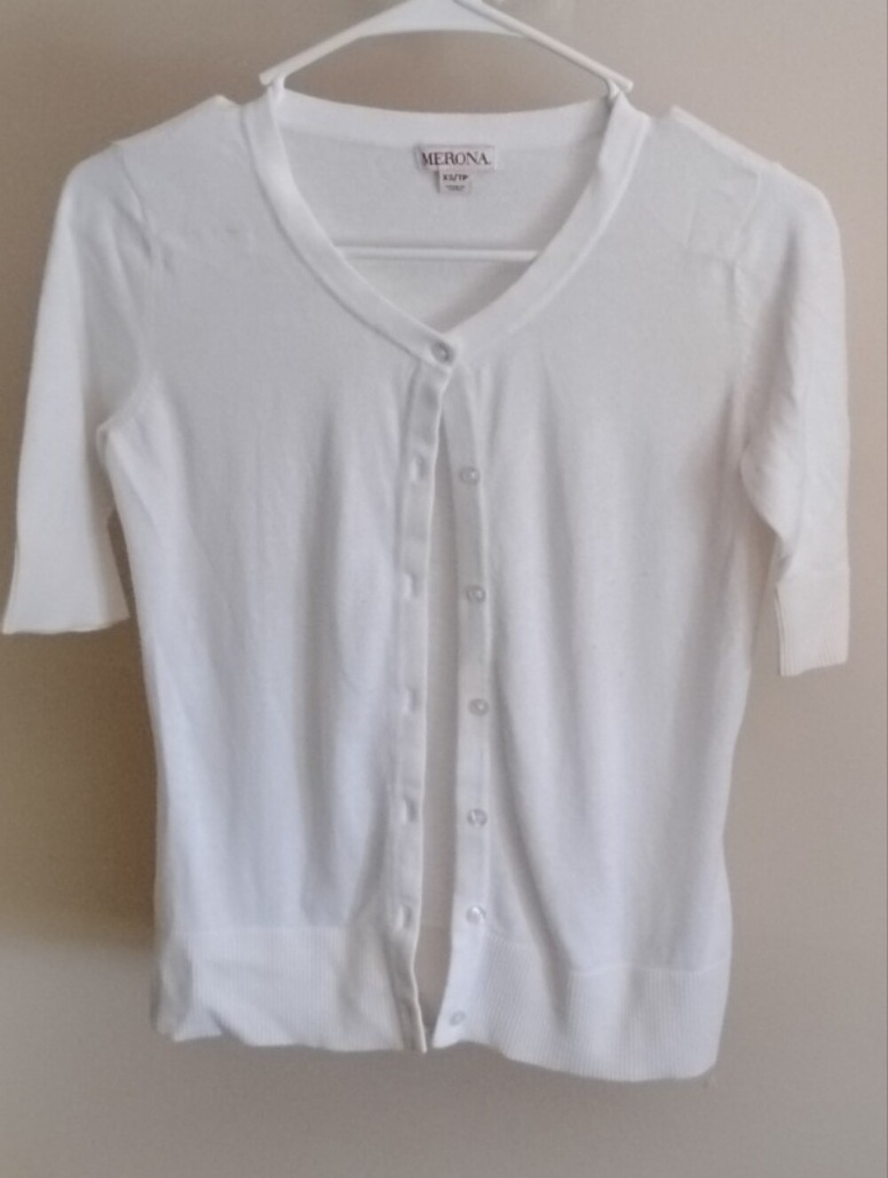 Women's XS Short Sleeved Cardigan White Button Down